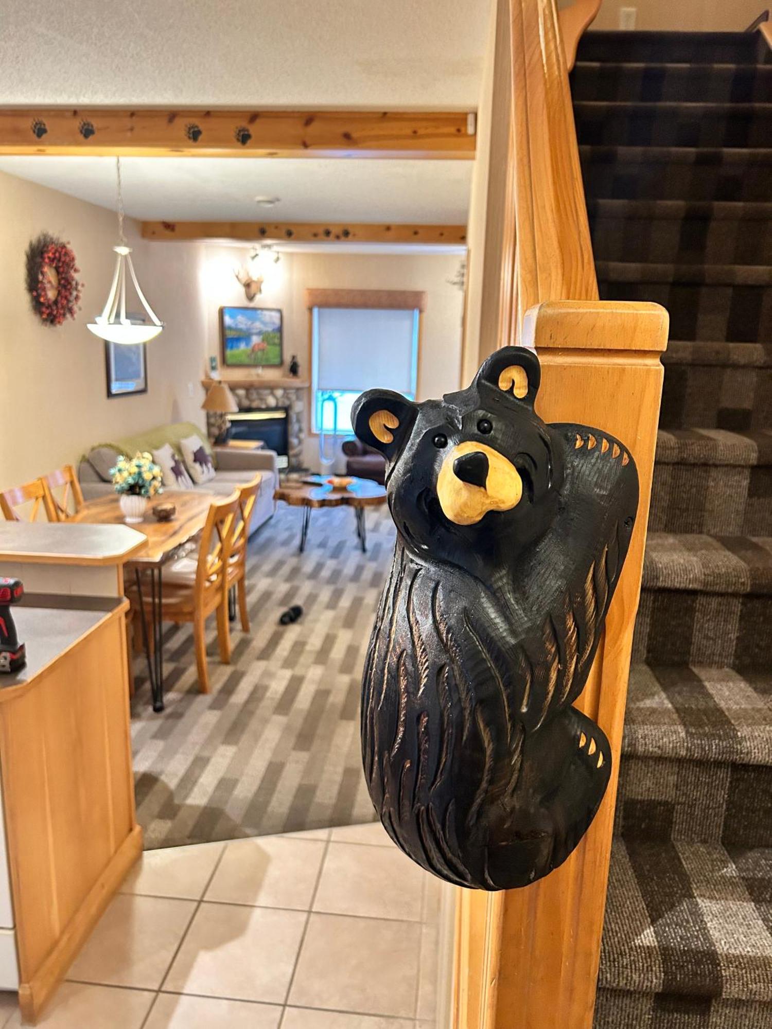Mountainview -Privatechalet Sleep7- 5Min To Dt Vacation Home Канмор Экстерьер фото