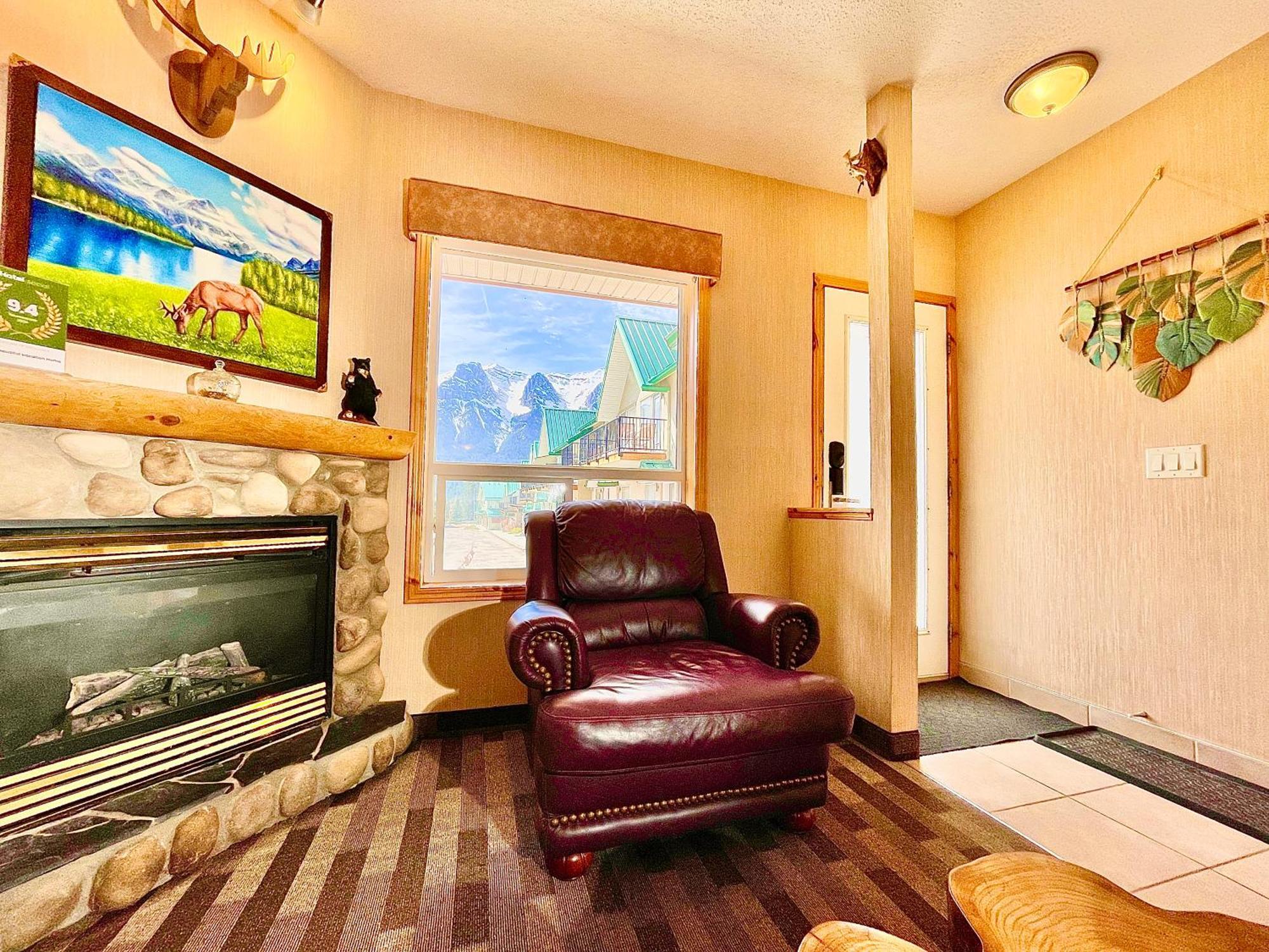 Mountainview -Privatechalet Sleep7- 5Min To Dt Vacation Home Канмор Экстерьер фото
